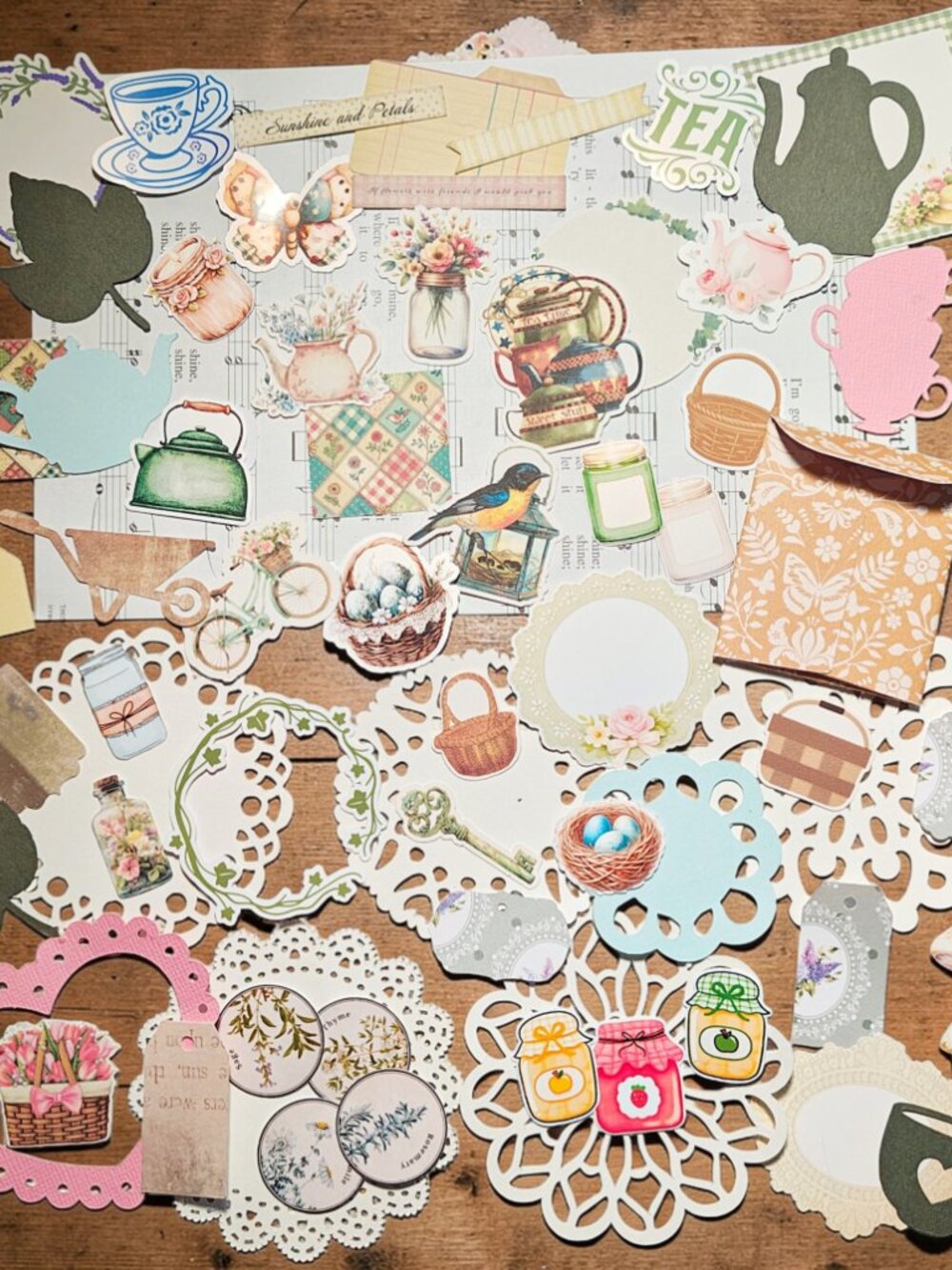 Mystery Cottagecore Theme Papercraft Ephemera Kit, Cute Tags & Stickers - Picture 2 of 5